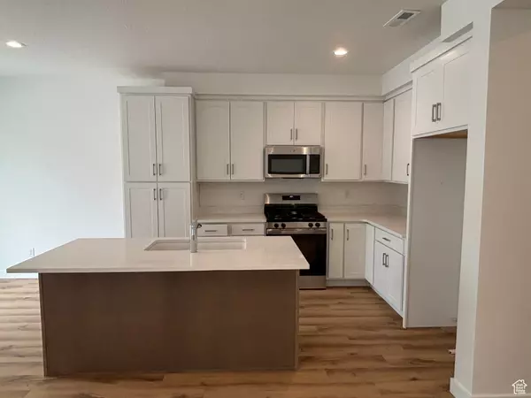 South Jordan, UT 84009,11137 S CHEVIOT HILLS LN #277