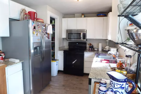 Kearns, UT 84118,5278 S KEMP DR W