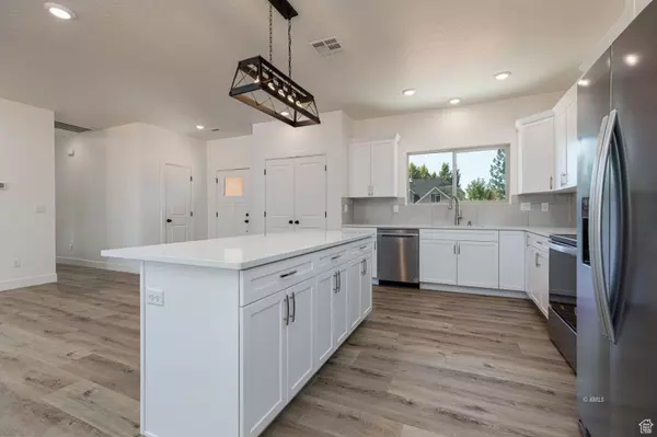 Kanab, UT 84741,786 E CEDAR CIR