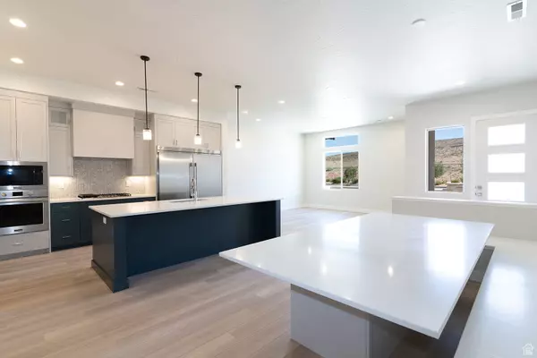 St. George, UT 84790,688 W HIGH TIDE PL #132