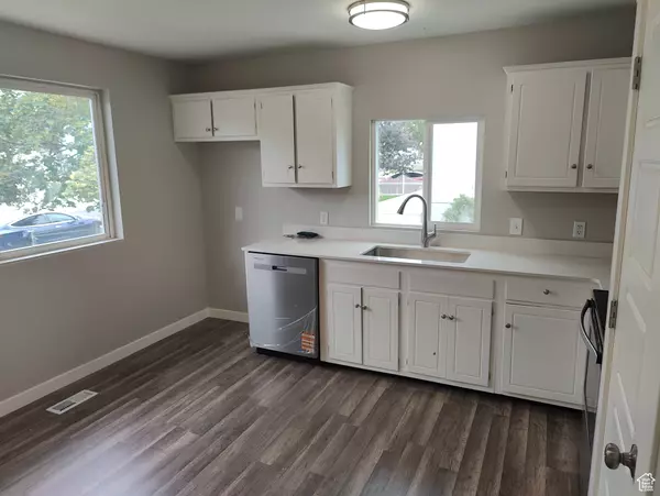 West Valley City, UT 84128,3870 S 6955 W