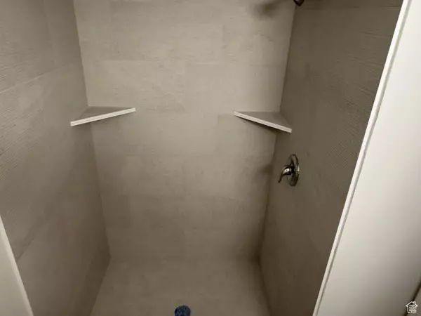 Roy, UT 84067,1789 W 5000 S