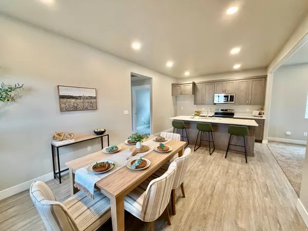 Ogden, UT 84404,983 LIBERTY COTTAGES CT