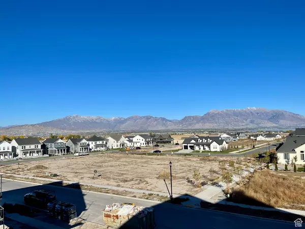 Saratoga Springs, UT 84045,889 S MATHILDA DR #251