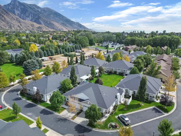 Alpine, UT 84004,201 E RED PINE DR #17