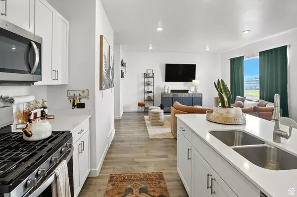 Santaquin, UT 84655,1252 S RAINTREE LN