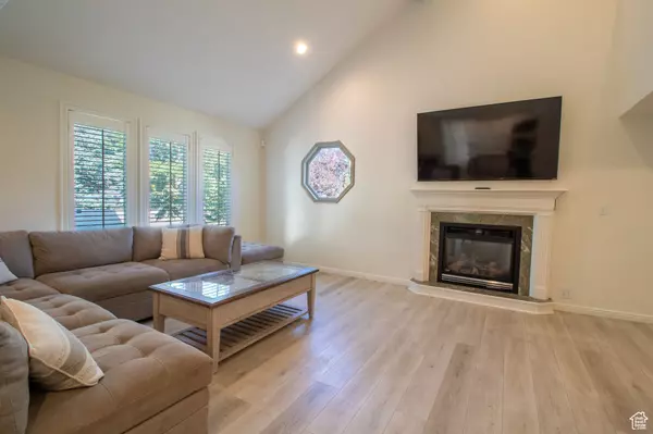 Salt Lake City, UT 84124,4194 S CAROLEEN WAY