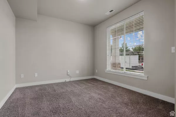 Provo, UT 84606,2353 S ALASKA AVE