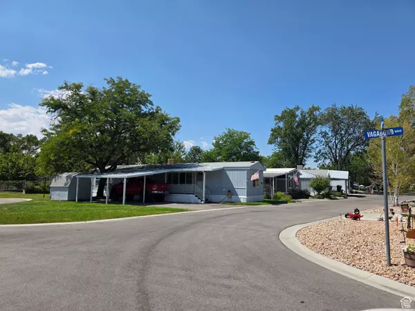Murray, UT 84107,296 E NASHUE ST S #112