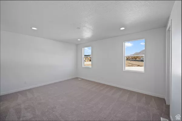 Taylor, UT 84401,2048 S 4190 W #92