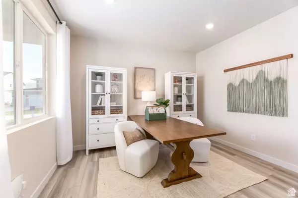 Saratoga Springs, UT 84045,1093 W CHOKECHERRY ST #232