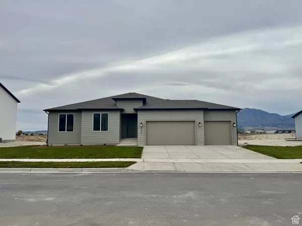 Eagle Mountain, UT 84005,4945 N TOPAZ DR #303
