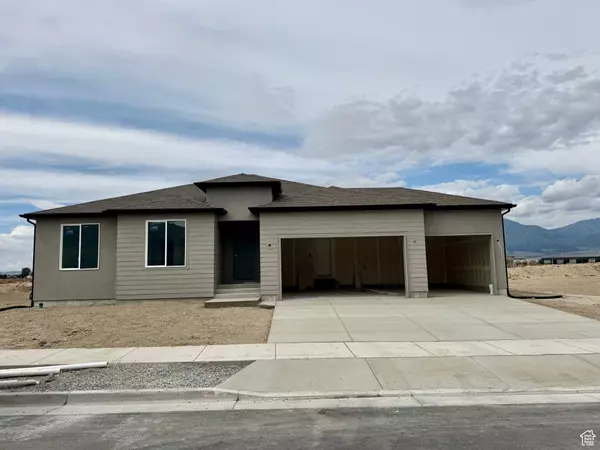 Eagle Mountain, UT 84005,4945 N TOPAZ DR #303