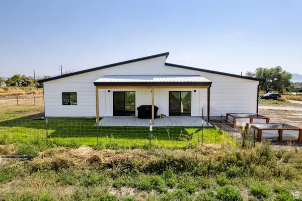 Newton, UT 84327,19 S 400 W