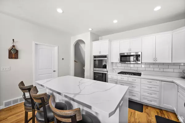 Riverton, UT 84065,2534 W ADELAIDE DR