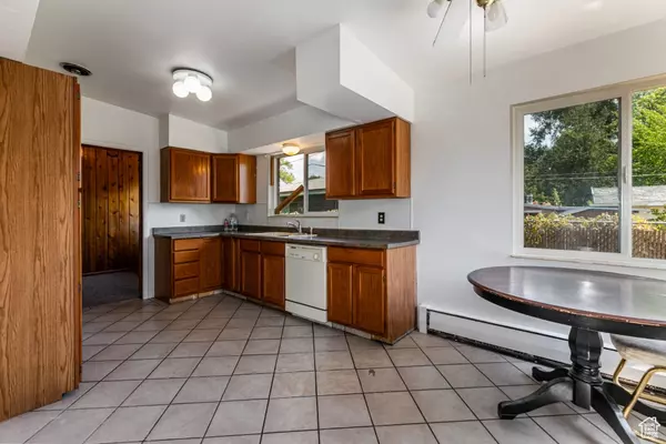 Salt Lake City, UT 84104,1365 W 1300 S