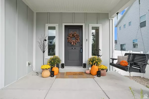 Eagle Mountain, UT 84005,5084 N ESPALIER DR