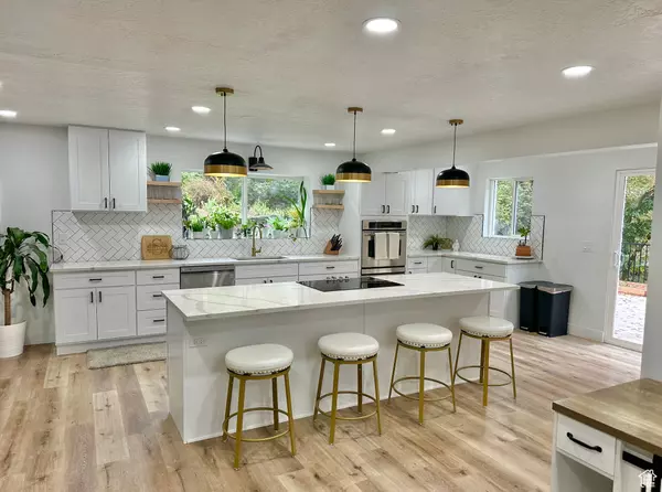 Provo, UT 84604,3442 NAVAJO LN
