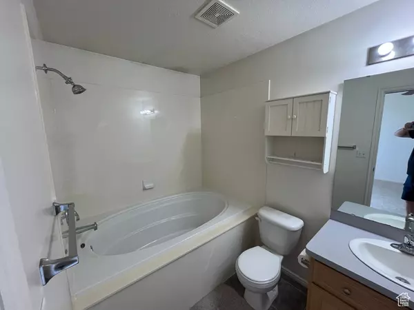 Syracuse, UT 84075,3661 W 800 S