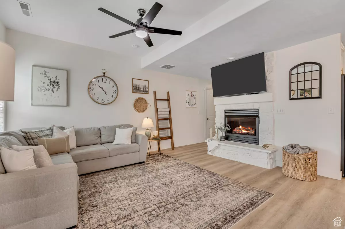 Woods Cross, UT 84087,2283 S 1900 W