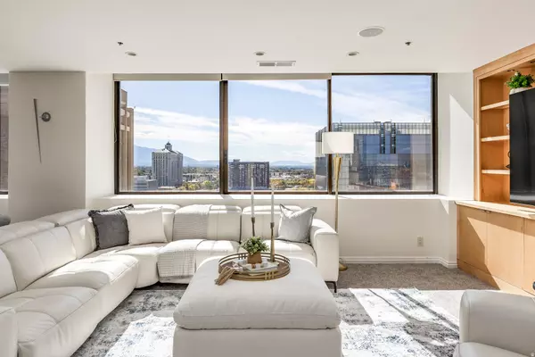 Salt Lake City, UT 84101,44 W 300 S #1207S