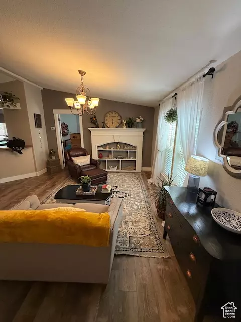 Enoch, UT 84721,723 E ROSE LN