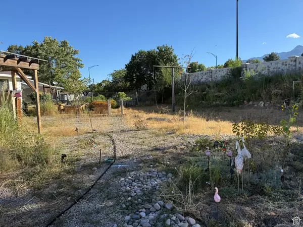 Sandy, UT 84094,11081 S 1280 E