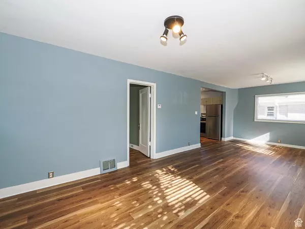 Salt Lake City, UT 84105,1728 WRIGHT CT