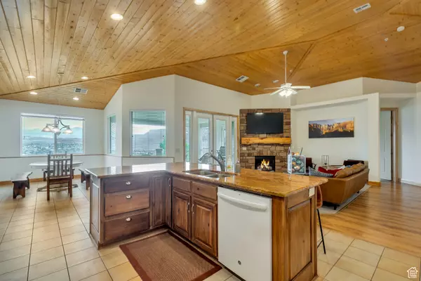 St. George, UT 84770,1845 W CANYON VIEW DR, BUILDING 8 DR #808