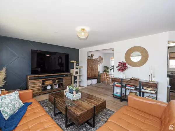 Sandy, UT 84094,1058 E TURQUOISE WAY S
