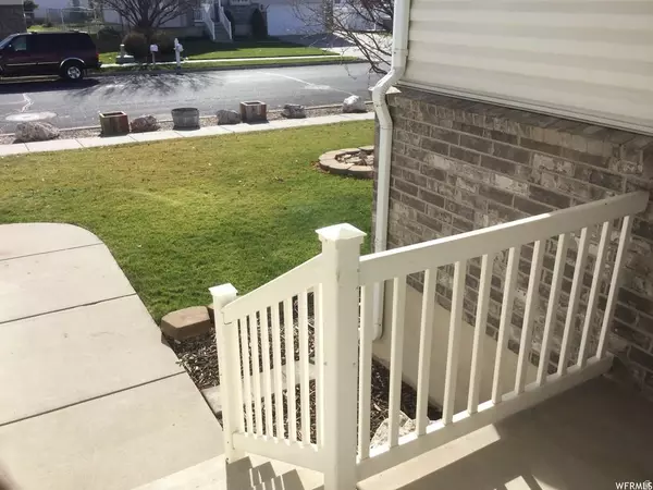 Clinton, UT 84015,2164 W 2265 N