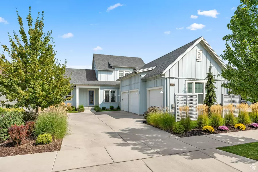 10703 S BEACH COMBER WAY W, South Jordan, UT 84009