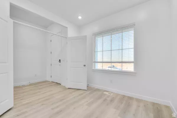 Ogden, UT 84404,4206 W 1575 ST S #203