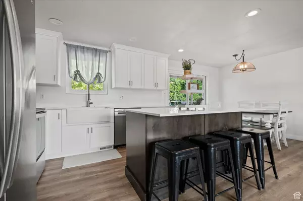Layton, UT 84041,721 E 750 N