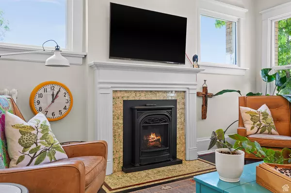 Salt Lake City, UT 84103,557 E 1 ST AVE #12