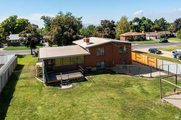 Ogden, UT 84403,3832 S ECCLES AVE