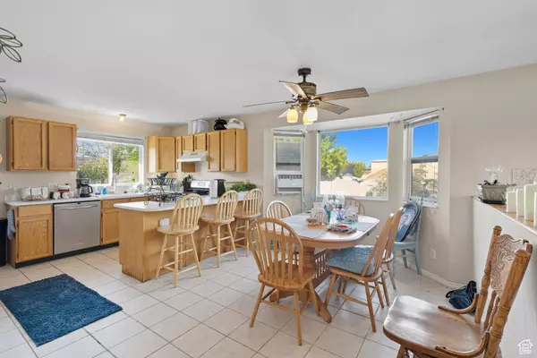 South Jordan, UT 84095,3107 W 9765 S
