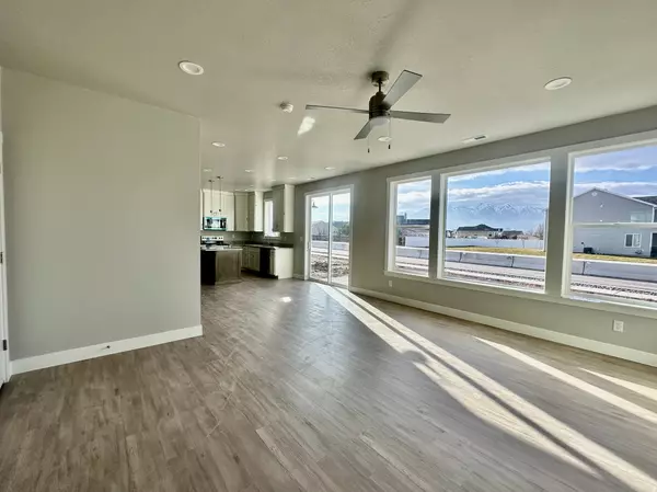 Nibley, UT 84321,2271 S 1050 W #96