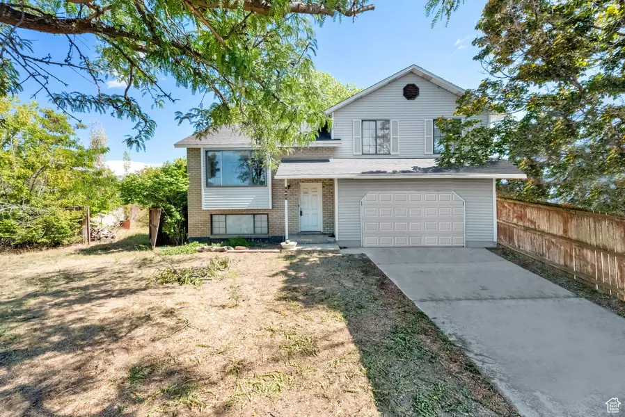 2826 N 1600 E, Layton, UT 84040