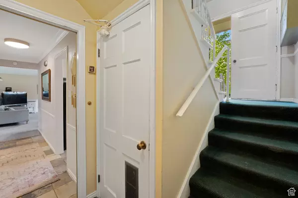 Holladay, UT 84117,2220 E MURRAY HOLLADAY RD #38