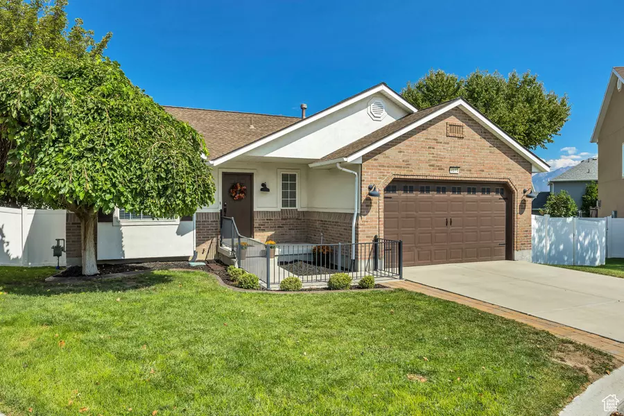 4072 W JUNIPER HILLS DR S, South Jordan, UT 84009