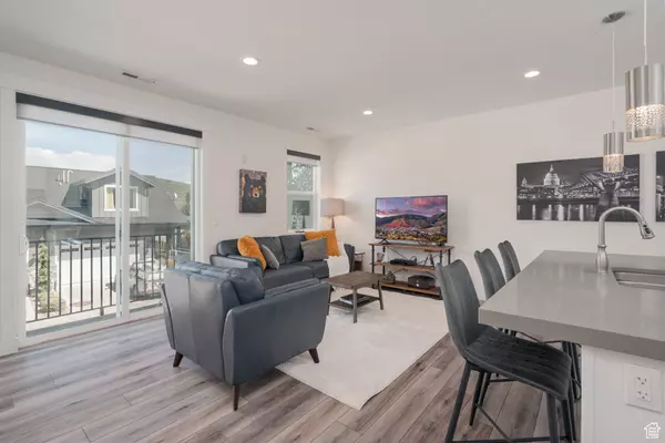 Park City, UT 84098,3355 SANTA FE RD