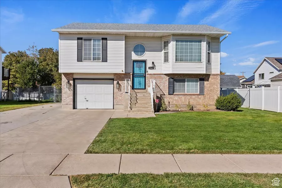 2263 N 2290 W, Clinton, UT 84015