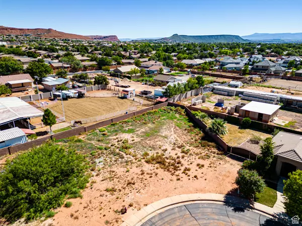 St. George, UT 84770,1970 N CIR #5