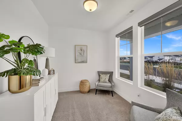 Syracuse, UT 84075,3006 S 2725 W