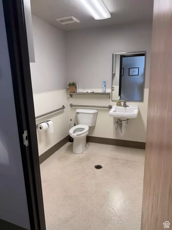 West Valley City, UT 84119,2698 S REDWOOD W #O