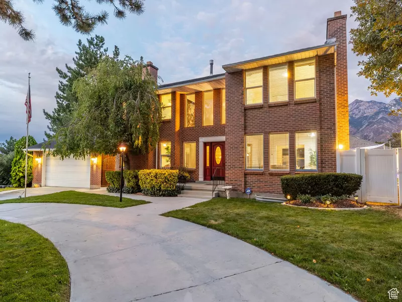 8571 S MONITOR DR E, Sandy, UT 84093