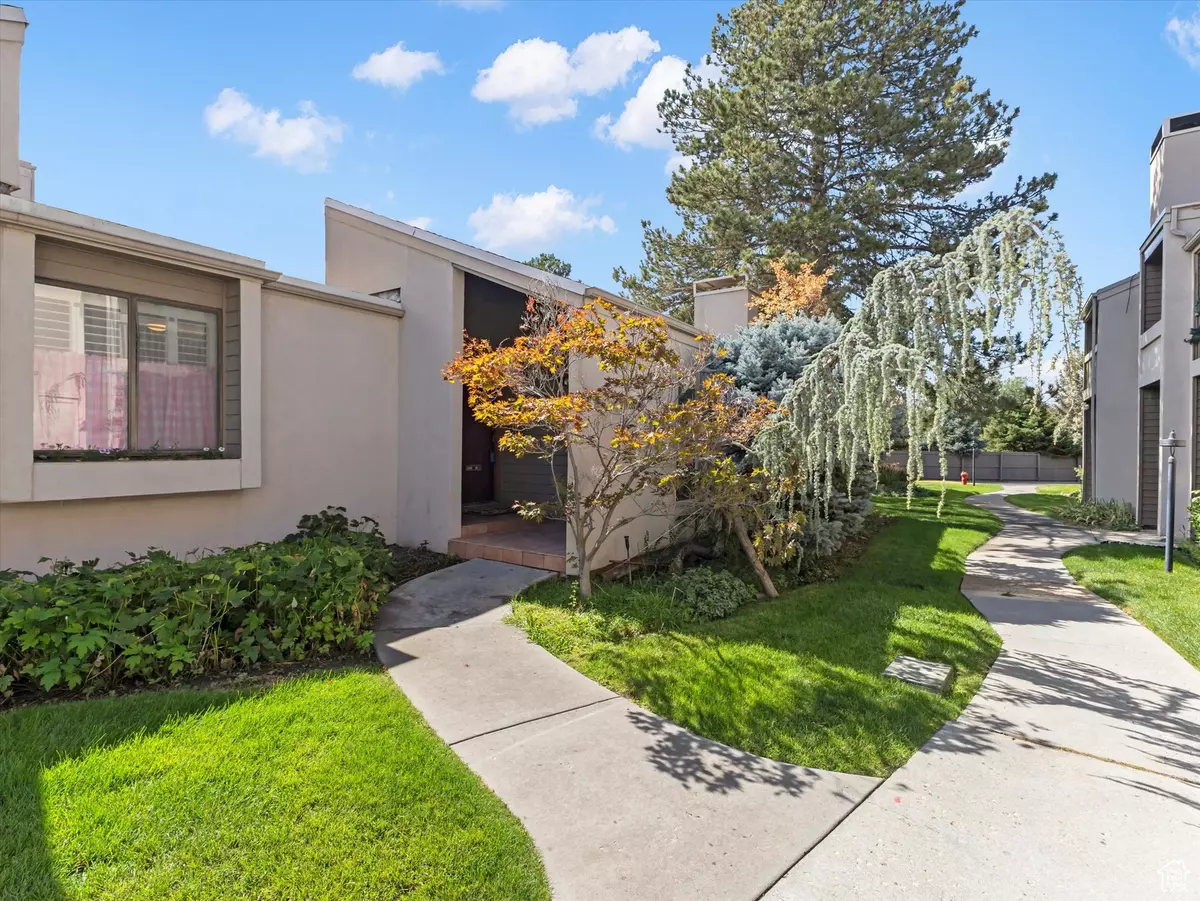 Holladay, UT 84121,5711 S PARK PLACE WEST