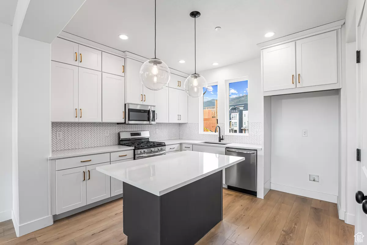 South Jordan, UT 84009,10978 S LAKE RUN RD W #158