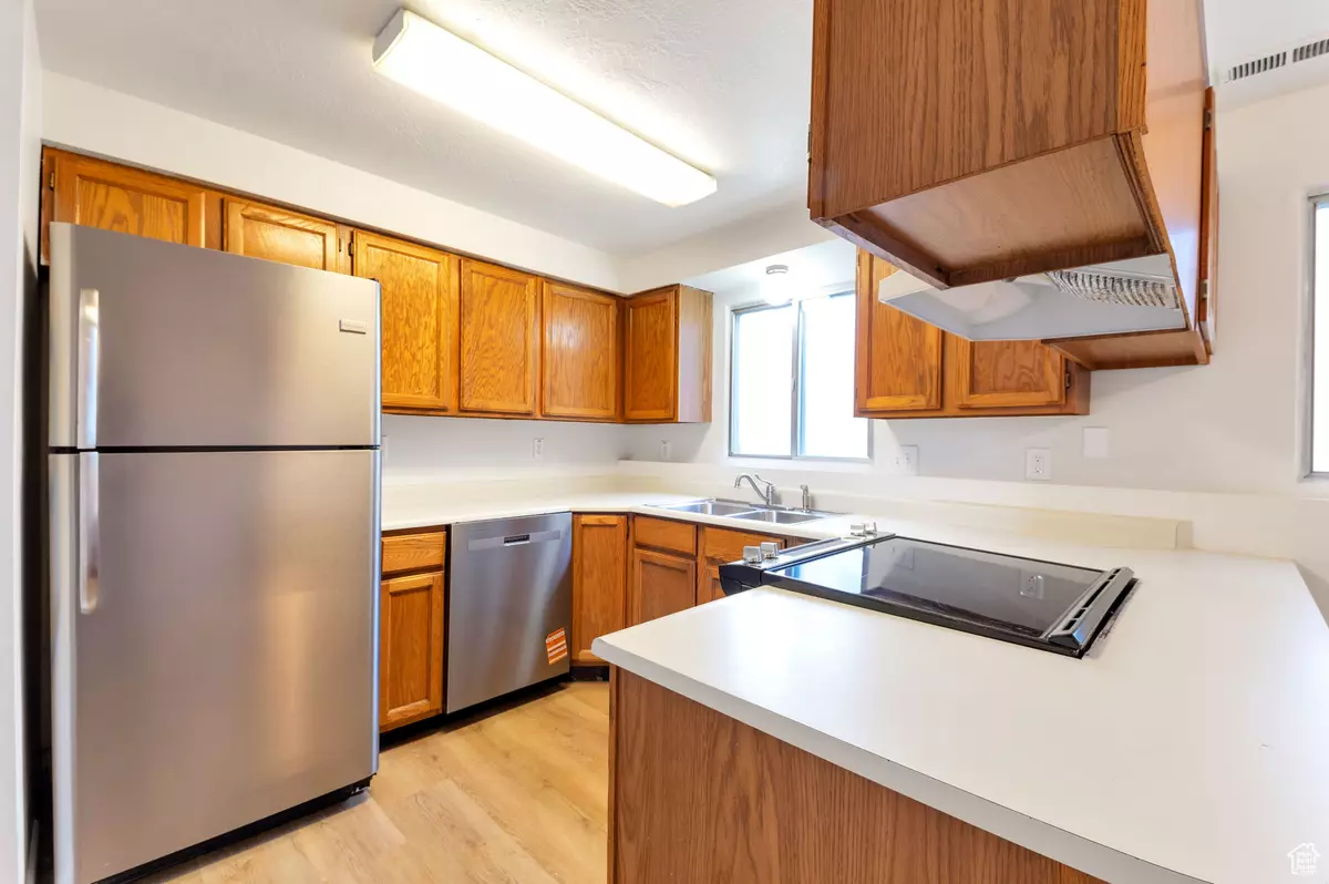 Clearfield, UT 84015,111 E CENTER ST N #6A